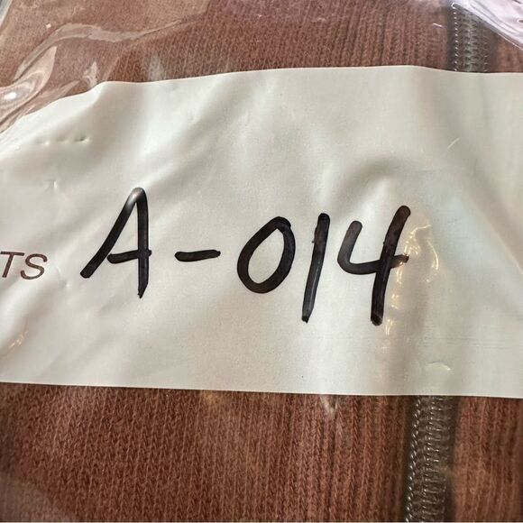 Tommy‎ Bahama Reversible Orange and Gray 1/4 Zip Top in Size Large - Picture 8 of 9